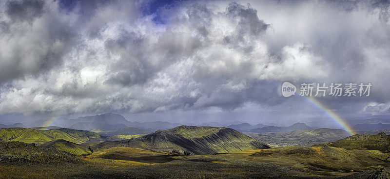 Landmannalaugar 彩虹全景